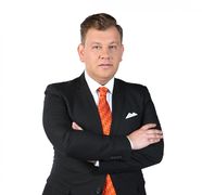 Duminică, de la ora 14:30, la “Asta-i România!”, Raluca Olaru, un vraci de “modă nouă”